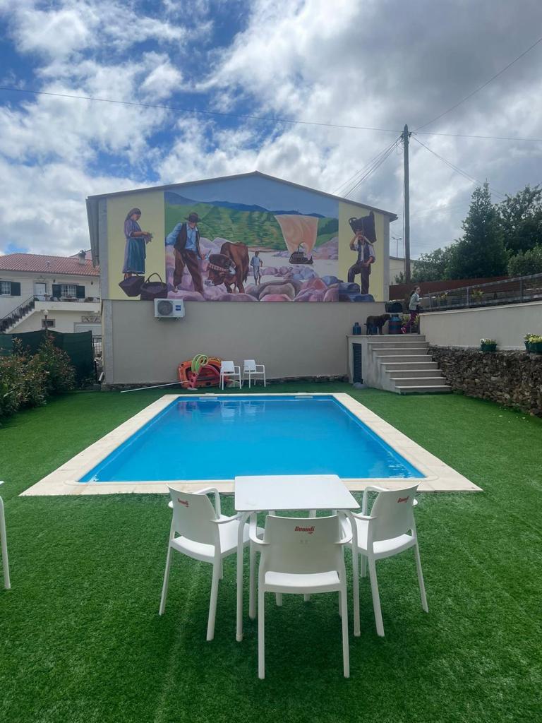 Piscina com arte